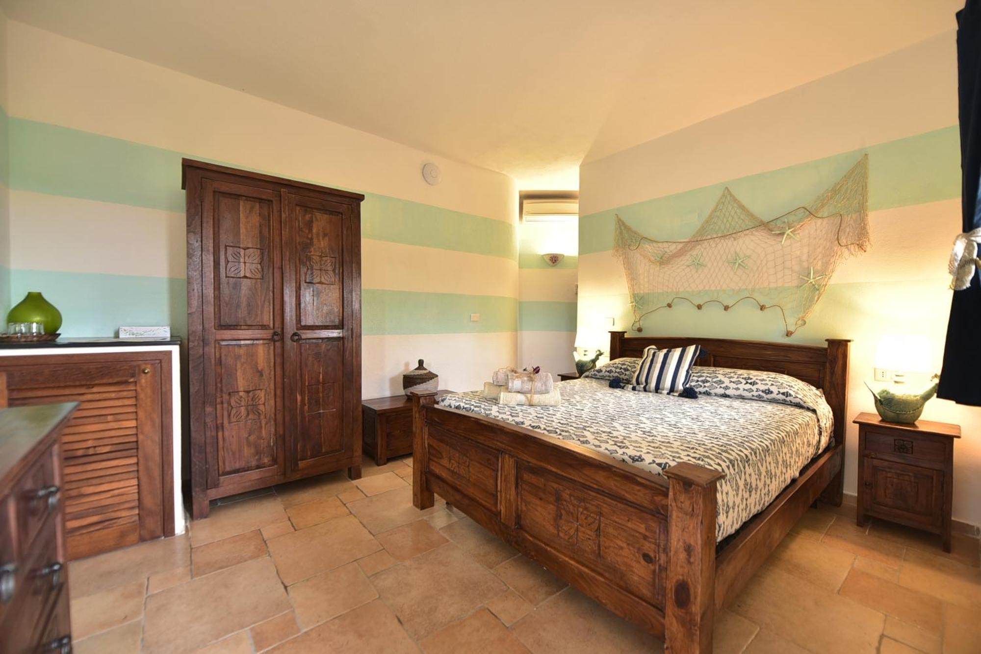 סאן תאודורו Villa Minda Lodge & View מראה חיצוני תמונה