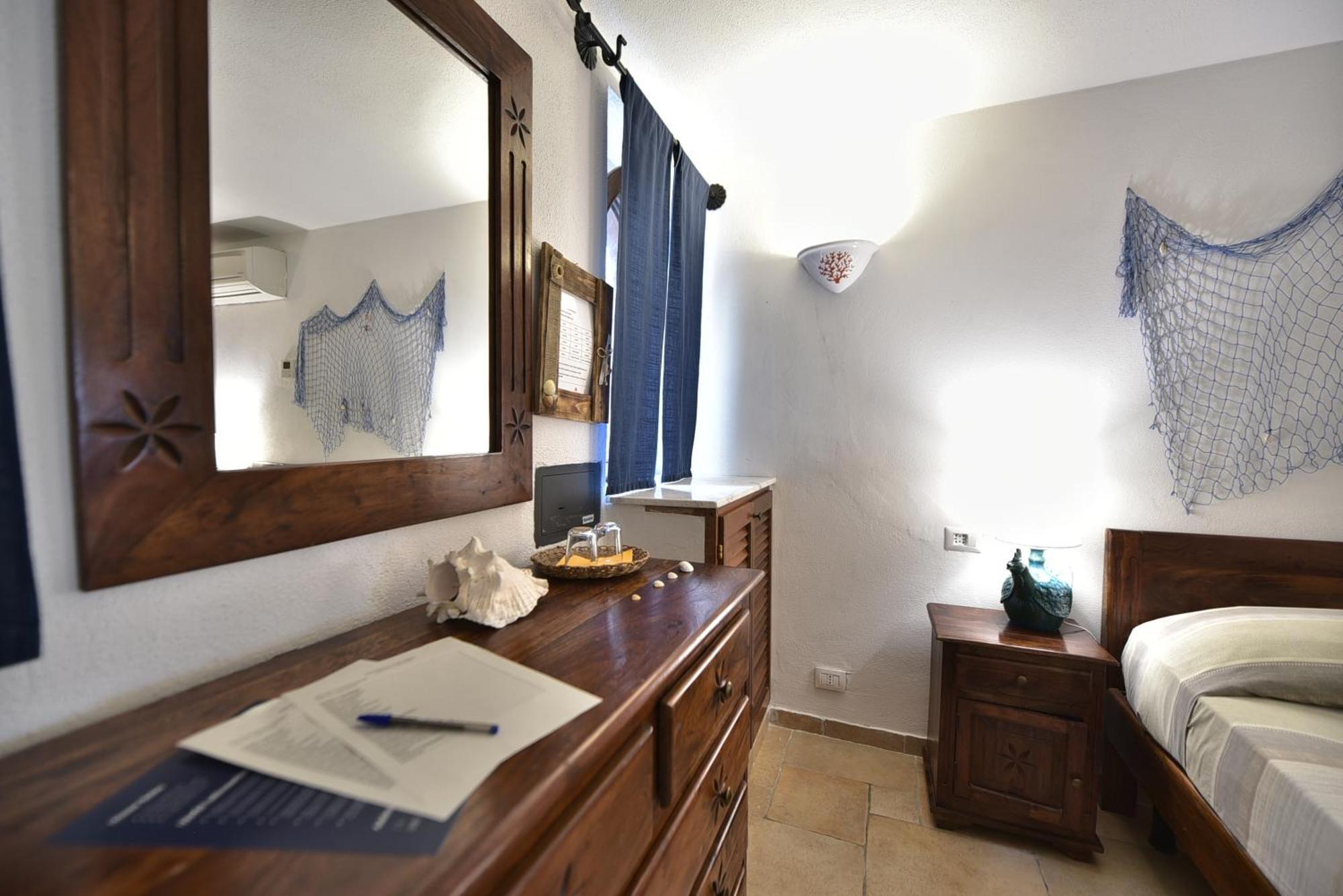 סאן תאודורו Villa Minda Lodge & View מראה חיצוני תמונה